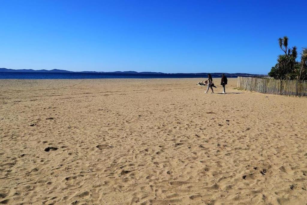 T2 Bord De Mer Plage De L'Ayguade Ιέρ Εξωτερικό φωτογραφία